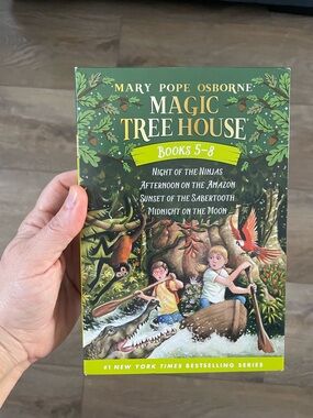 Mary Pope Osborne Magic Tree House Books 5-8 – Green Adventure Collection